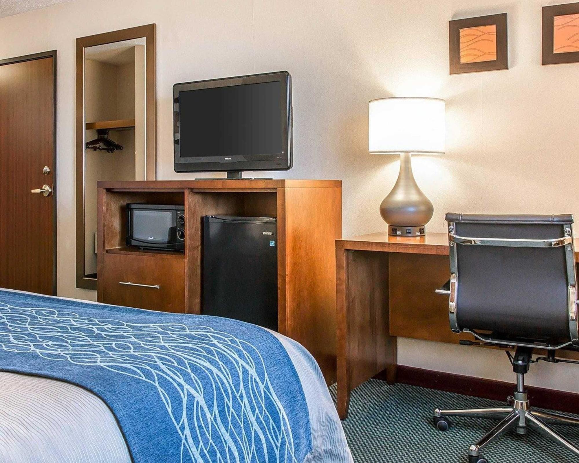 Bluffton Inn & Suites Exterior foto