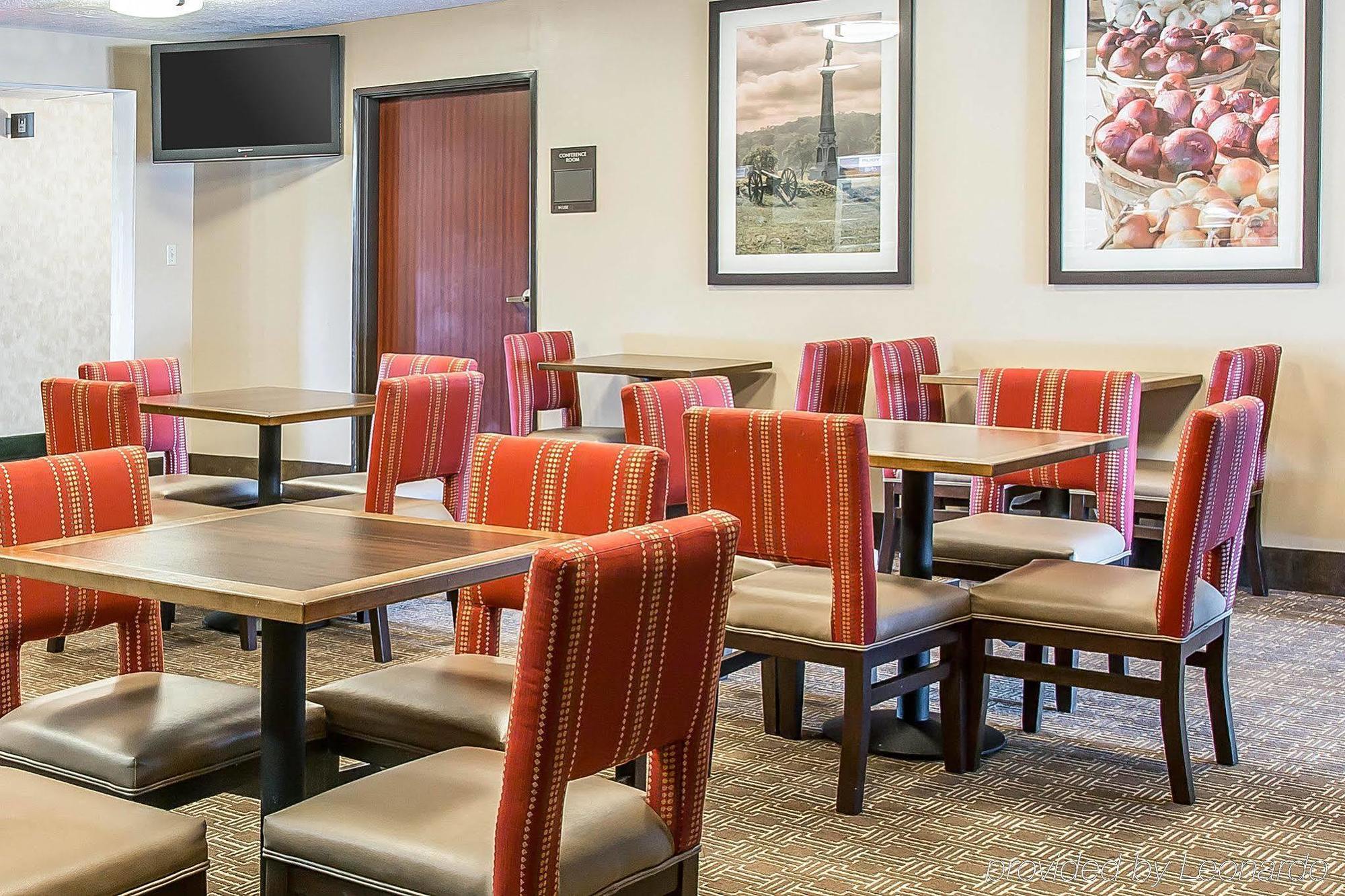 Bluffton Inn & Suites Exterior foto