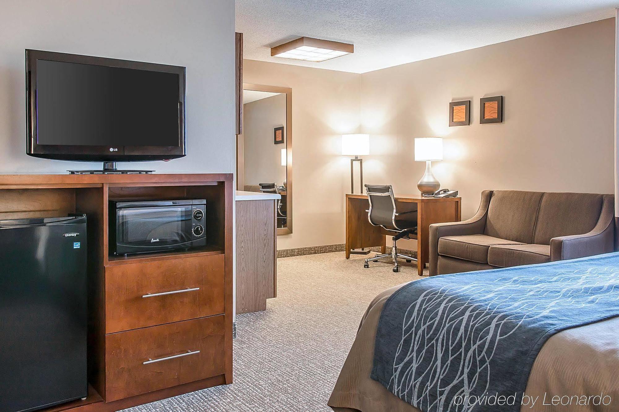 Bluffton Inn & Suites Exterior foto